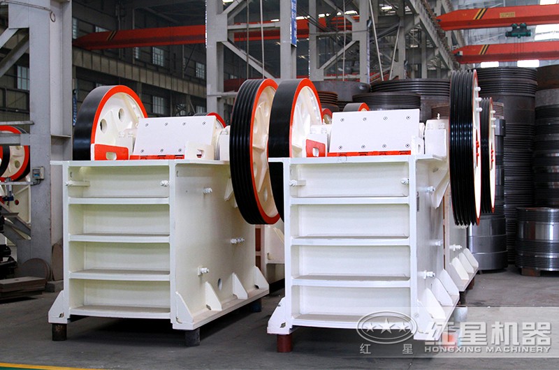 顎式破石機焊接機架結(jié)構(gòu)，牢固可靠
